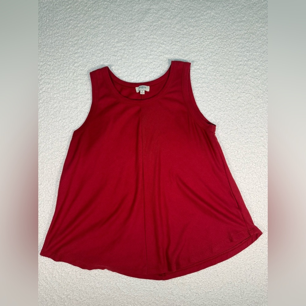 Umgee red tank top size large stretcht scoop neck